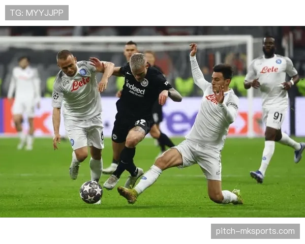 奥格斯堡中场组织力出色，助球队取胜状态回暖